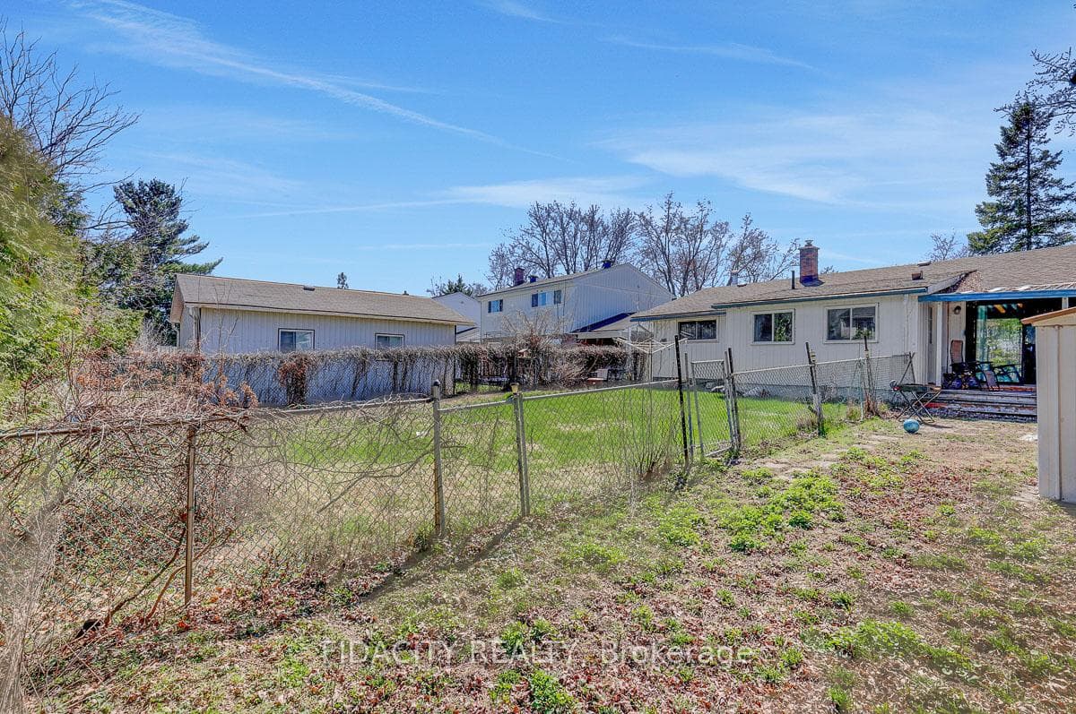 2336 Ogilvie Road photo 12