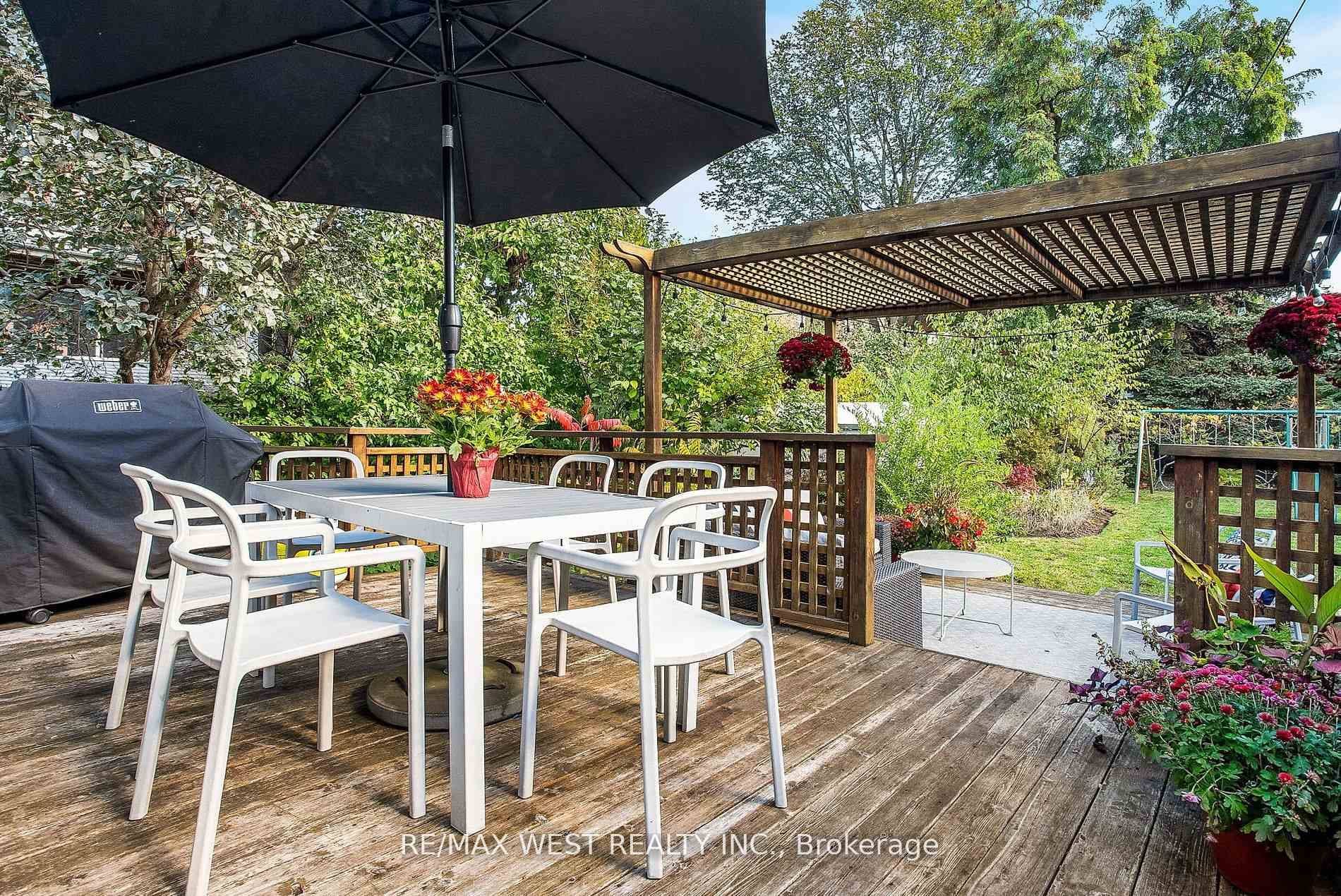 151 Cowan Avenue photo 40