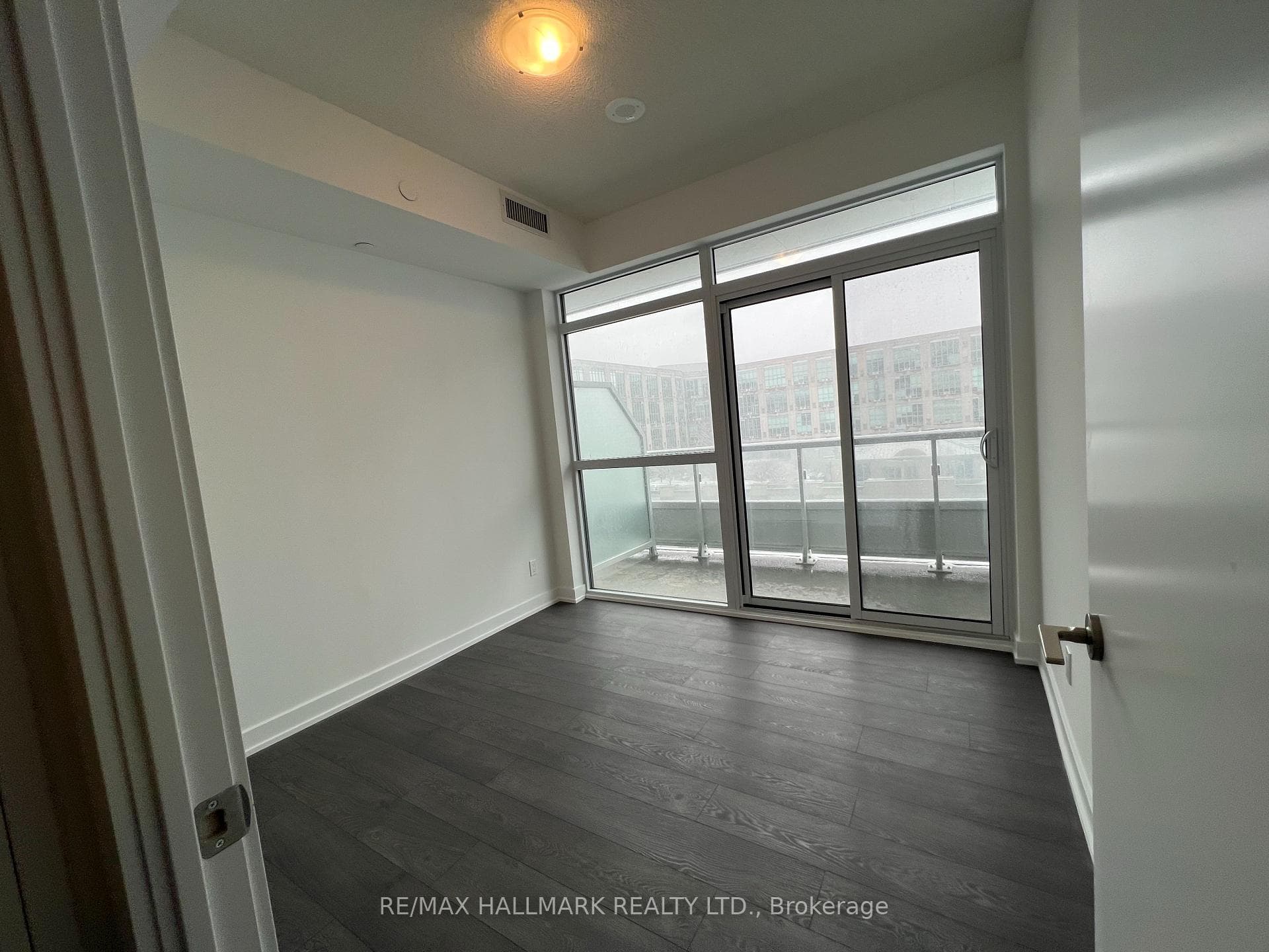 251 Manitoba Street Unit 1102 photo 10