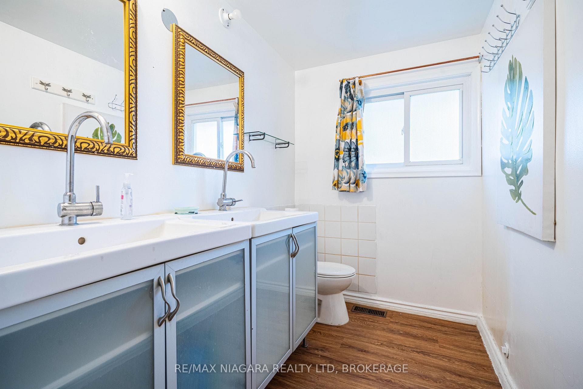 225 West 2nd Street photo 14