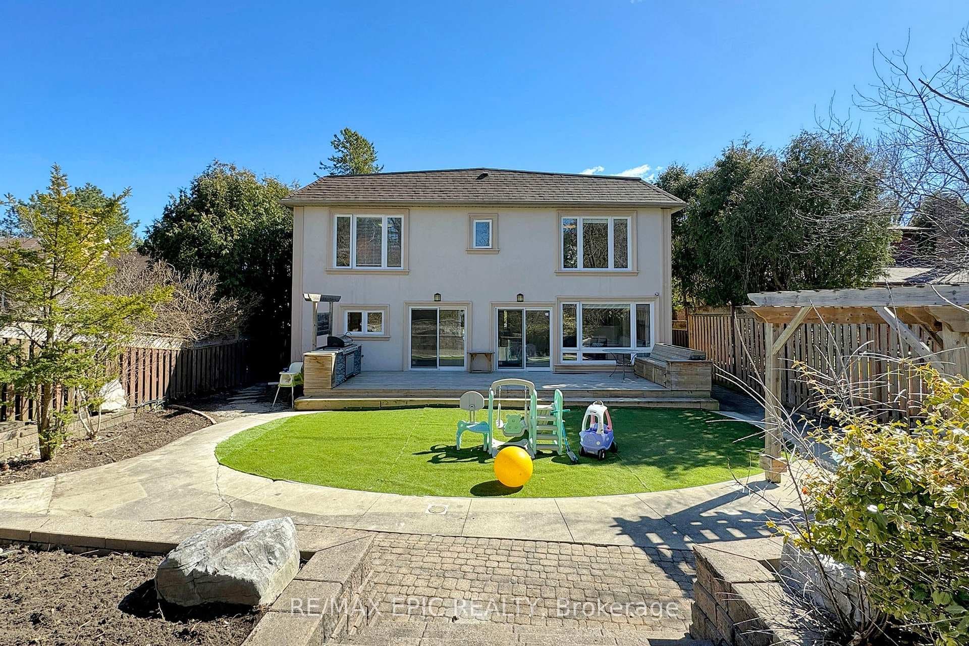 91 Briarwood Road photo 40