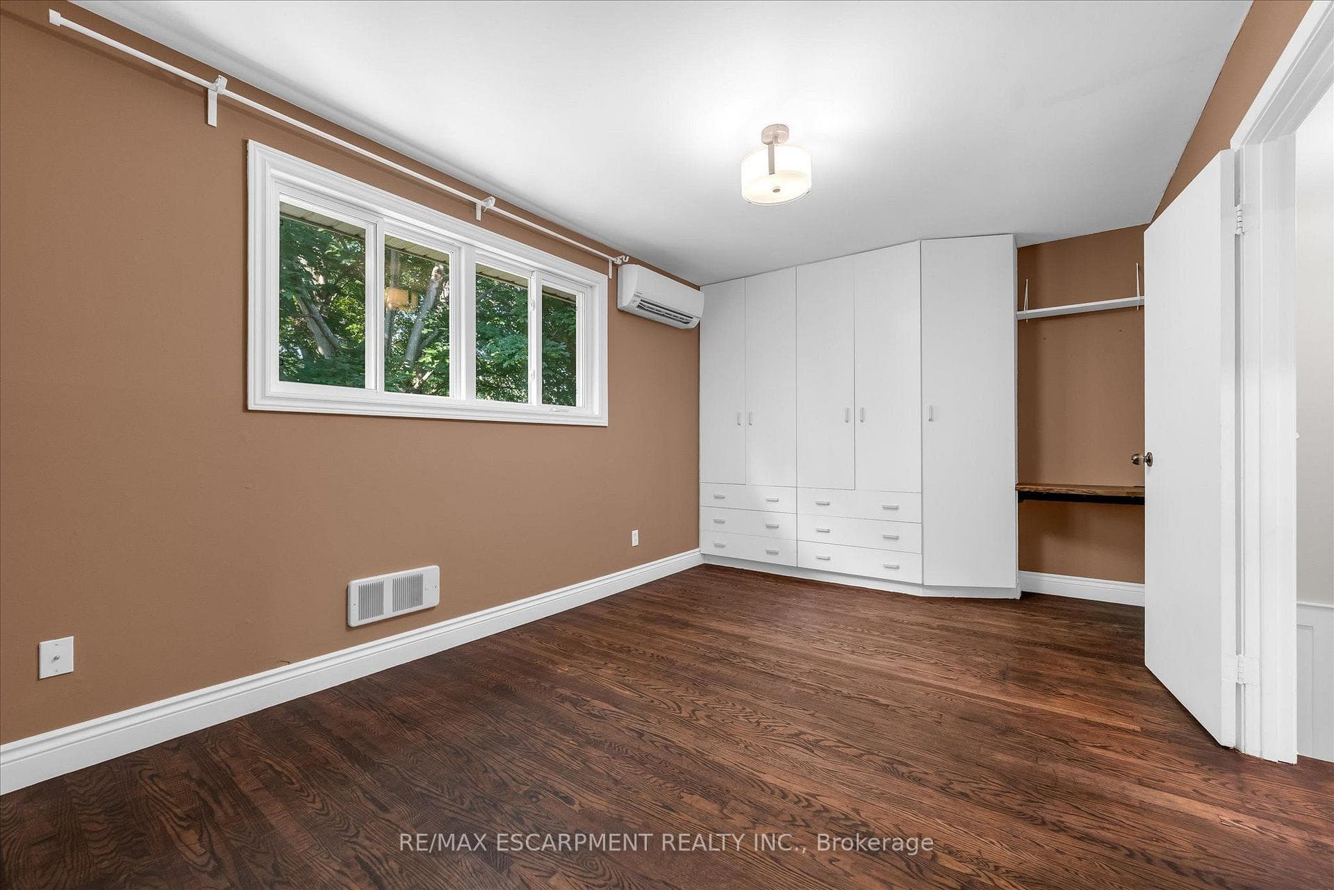 125 Livingston Avenue Unit 41 photo 17
