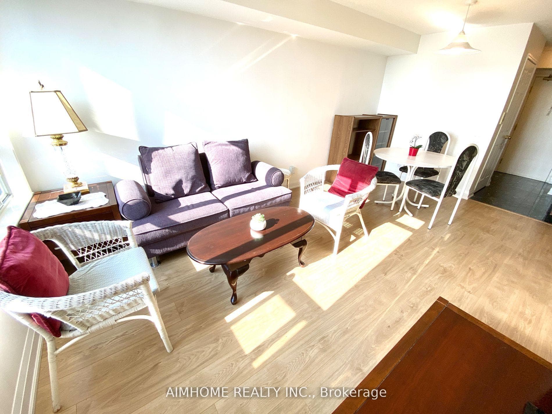 8 Hillcrest Avenue Unit 2101 photo 11