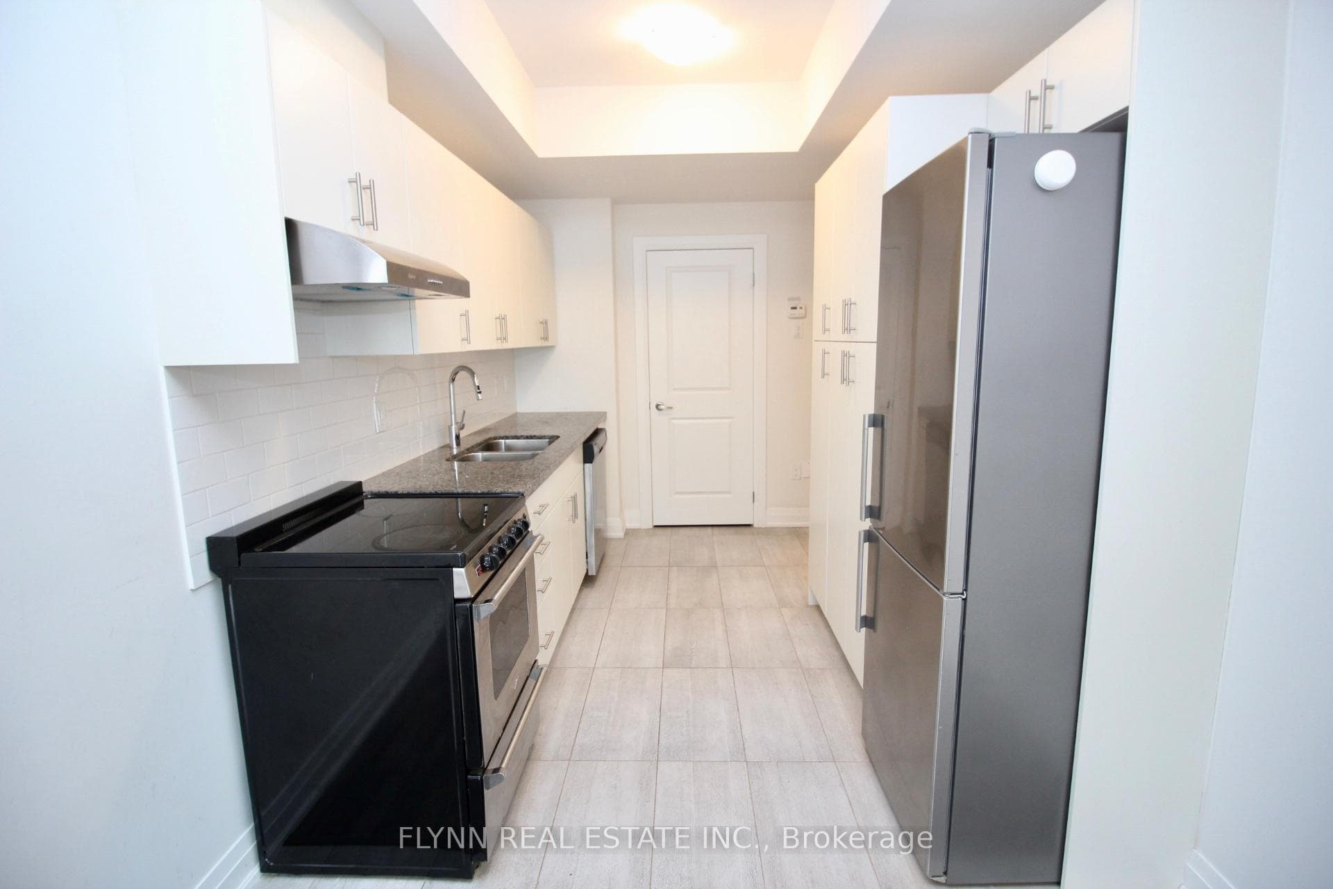 33 Creekbank Road Unit 1 photo 3
