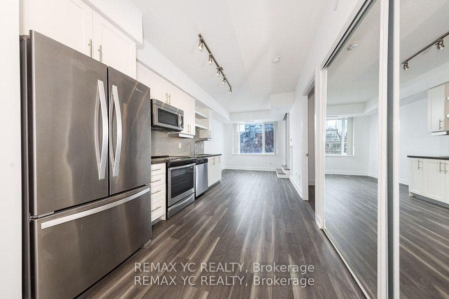 525 Adelaide Street Unit 217 photo 2
