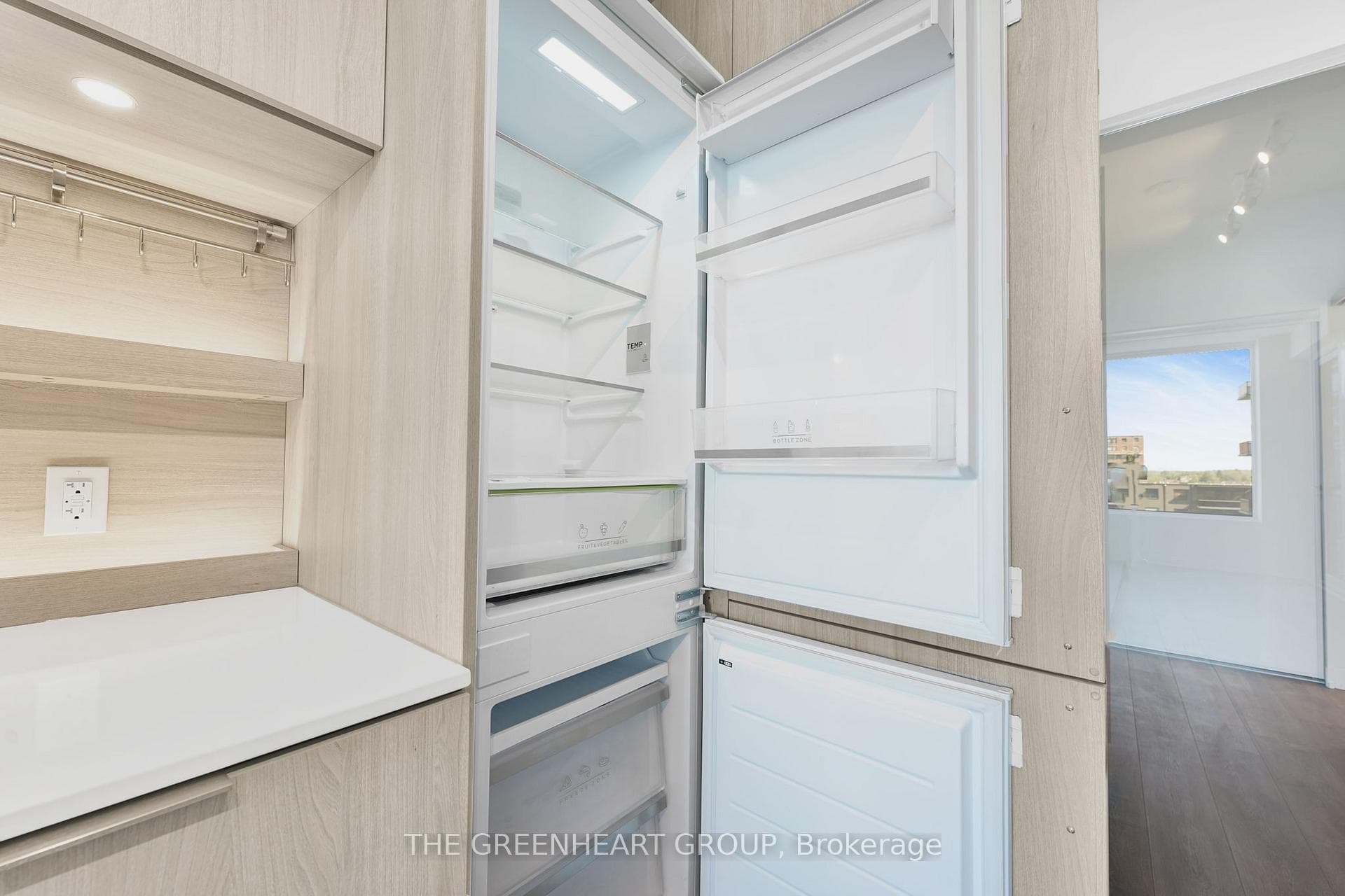 28 Ann Street Unit 714 photo 4