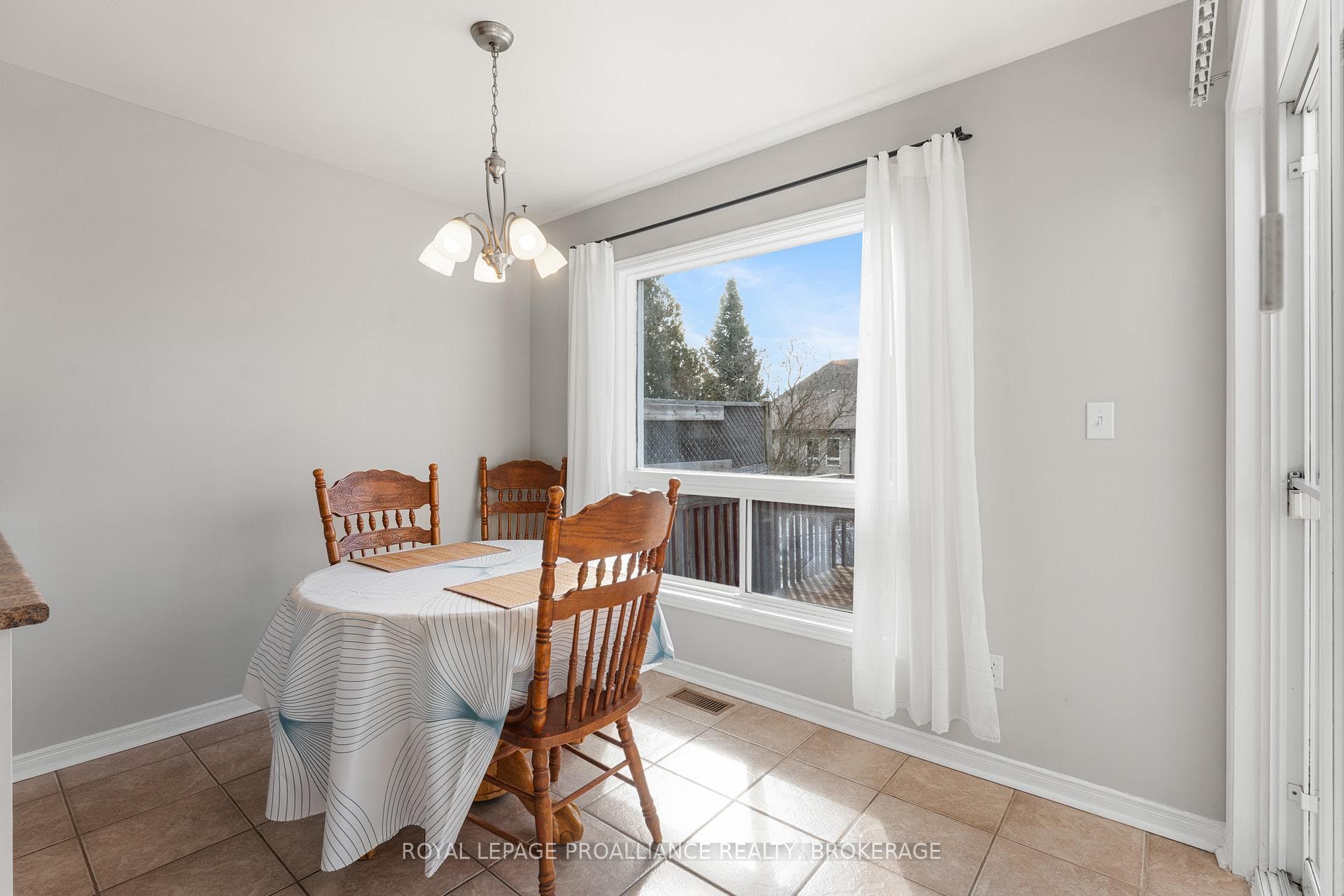 397 Malabar Drive photo 15
