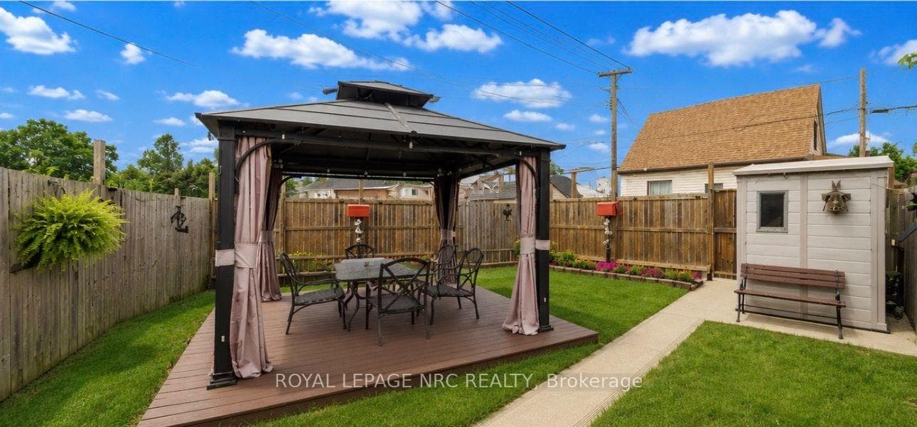 237 PALING Avenue photo 4