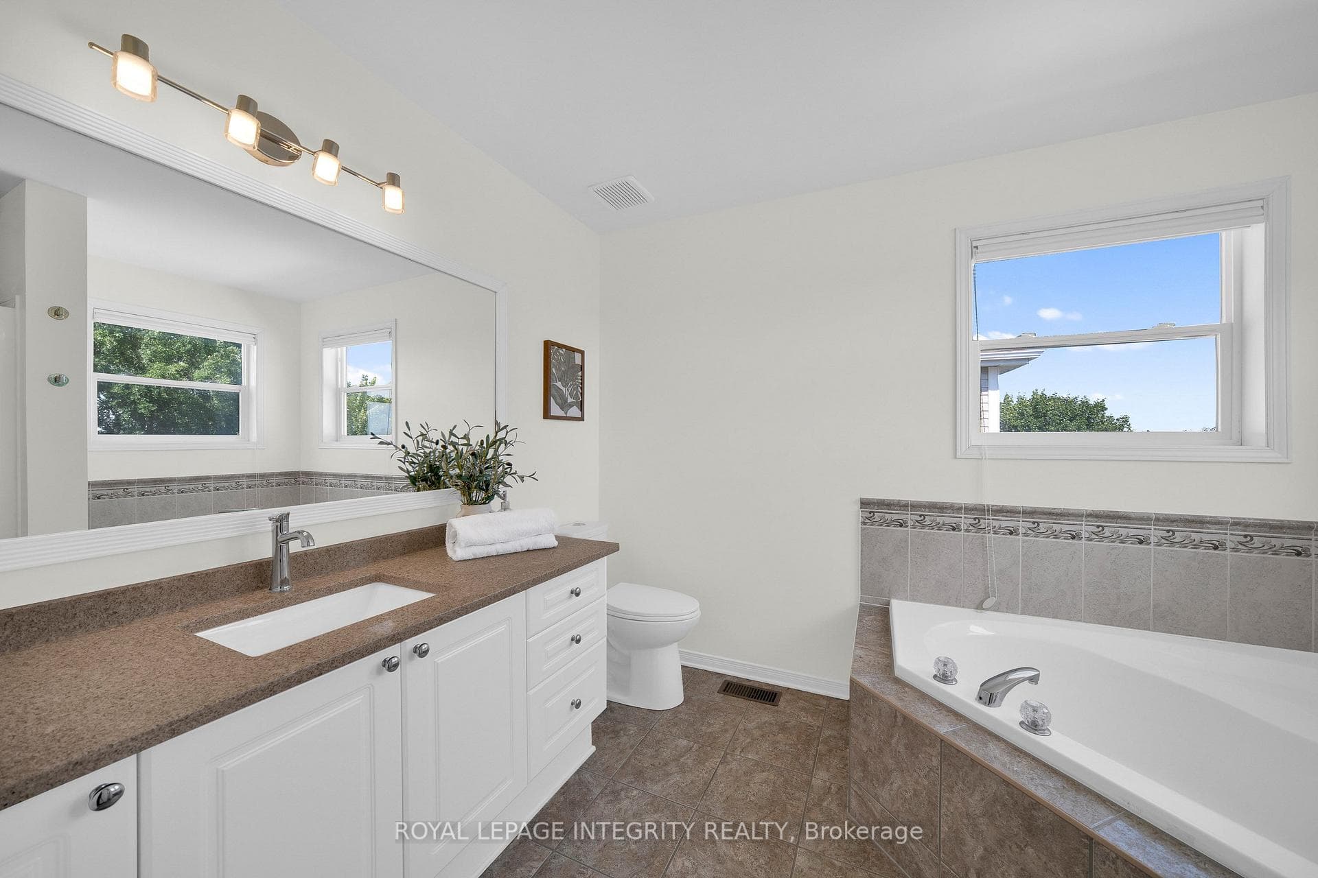 69 Goldridge Drive photo 29