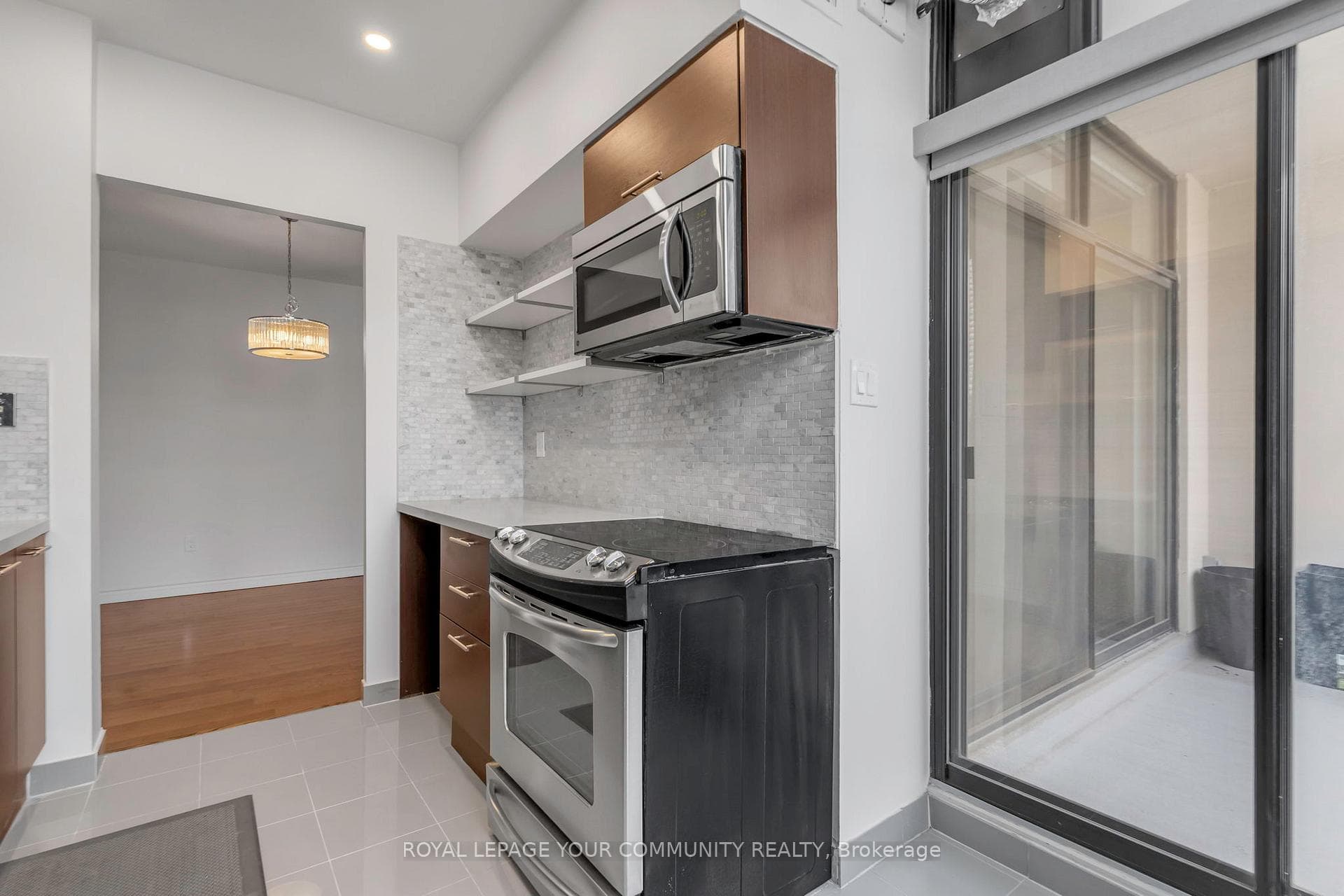 86 Gloucester Street Unit 1408 photo 9
