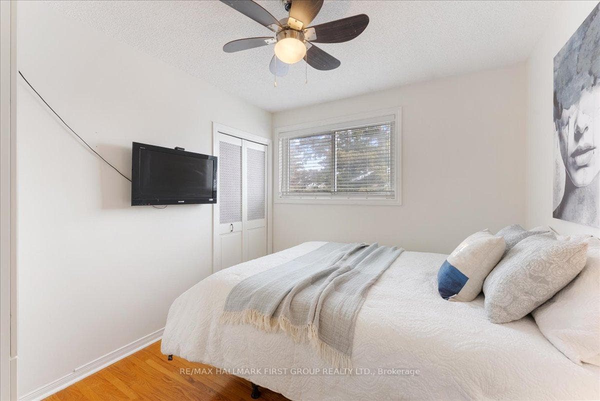 820 Sanok Drive photo 19