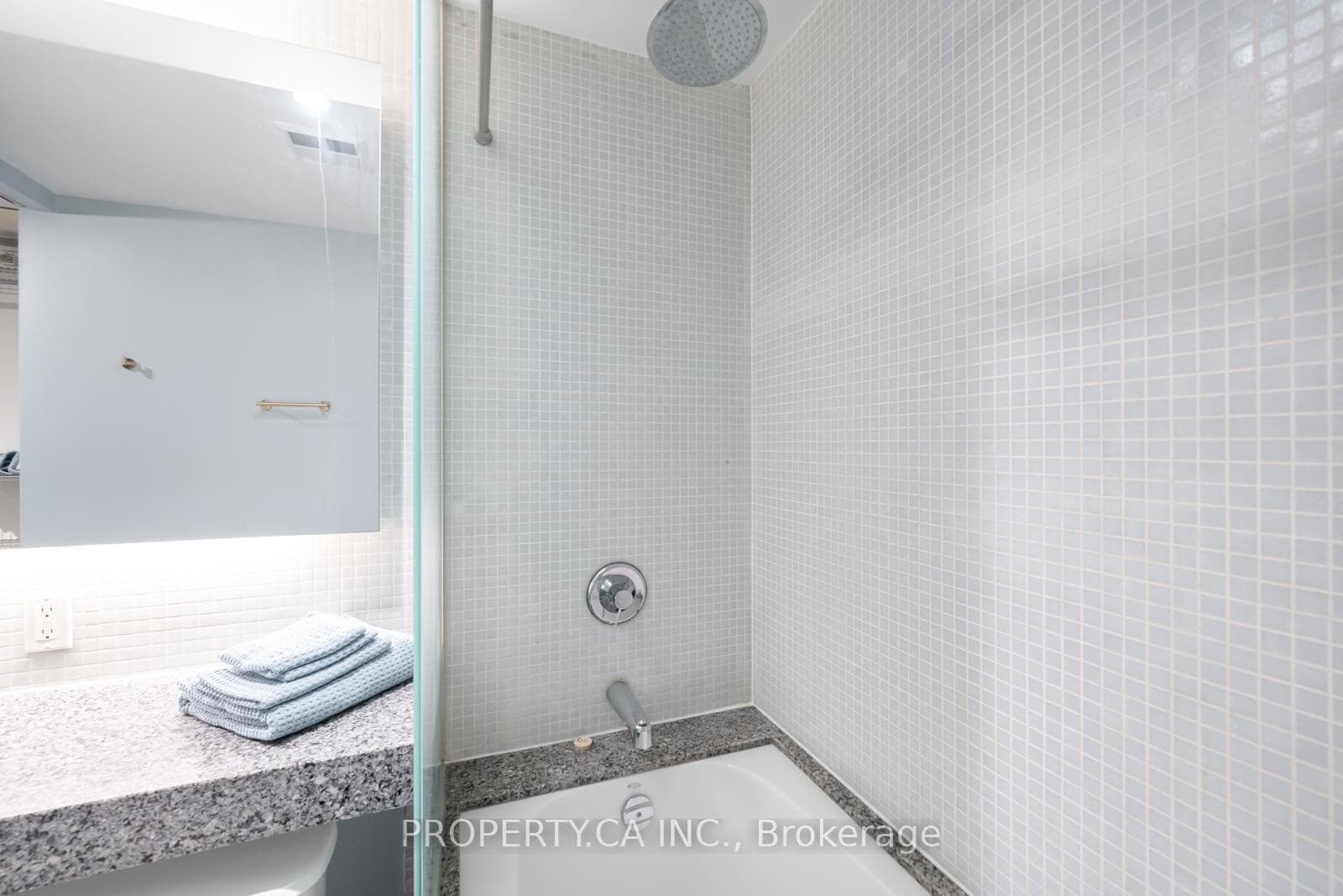 1 Shaw Street Unit 712 photo 18