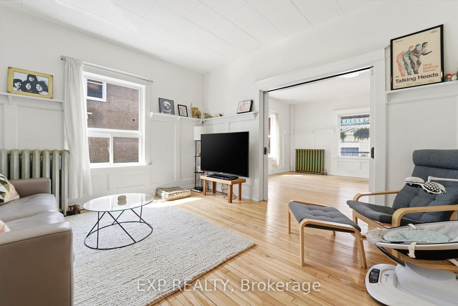 15 Avenue Place photo 5