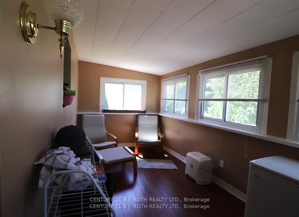 6 Yew Court photo 22