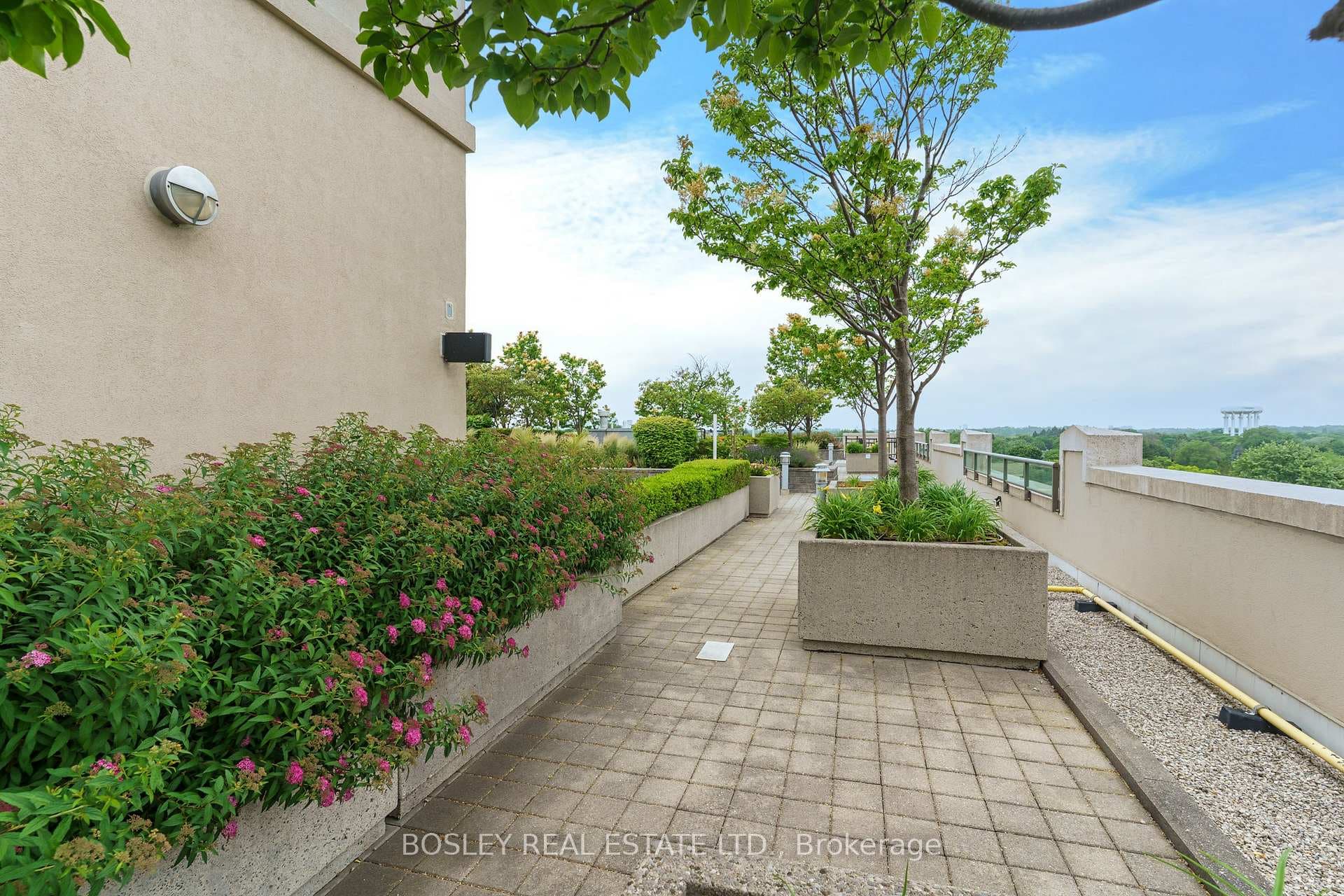 205 The Donway N/A Unit 715 photo 27