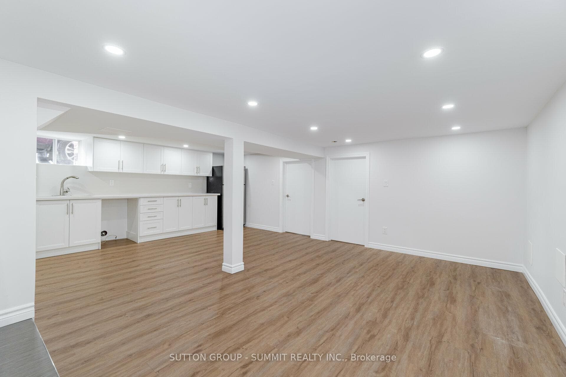 52 Troy Street photo 32