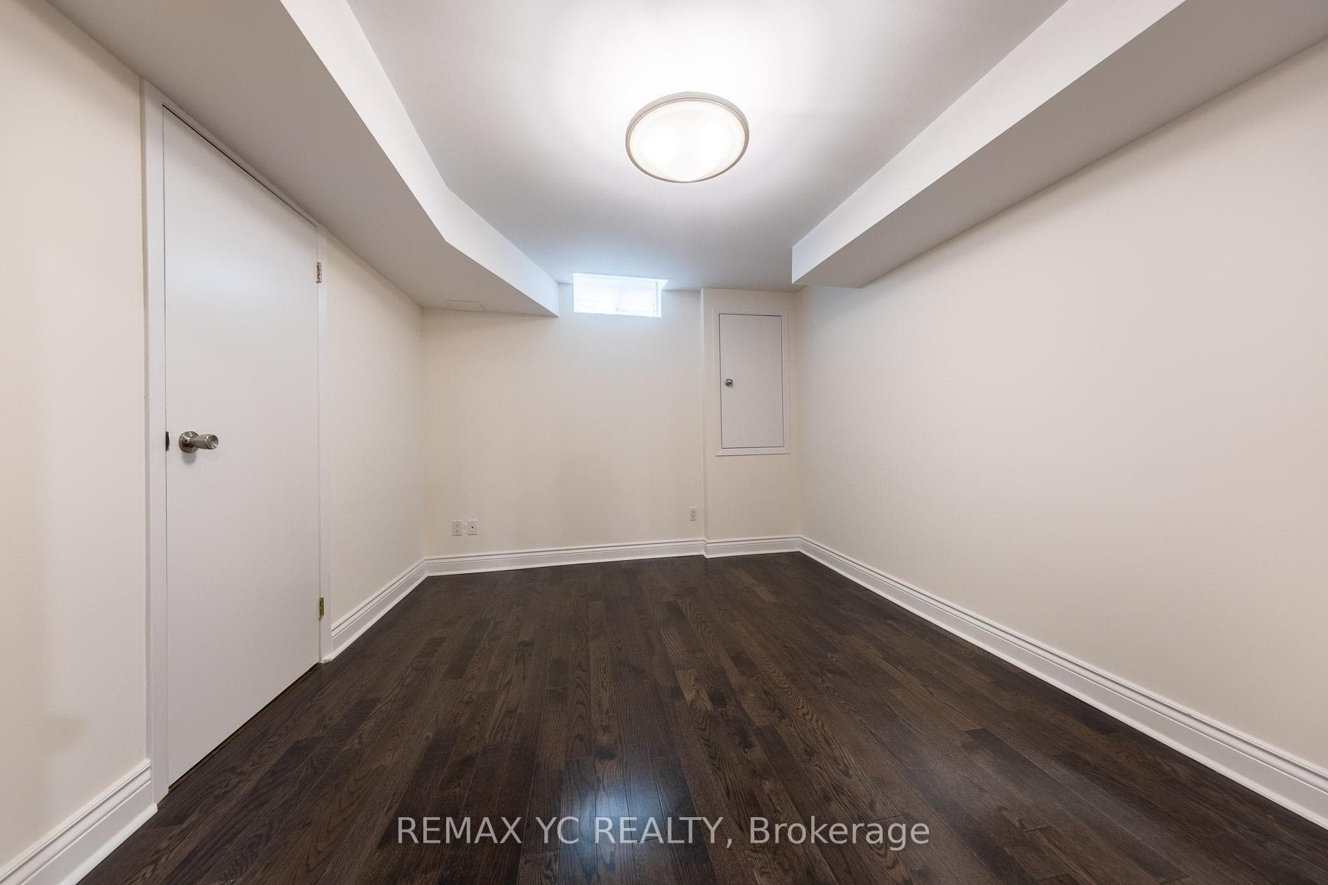 299 Bantry Avenue photo 35