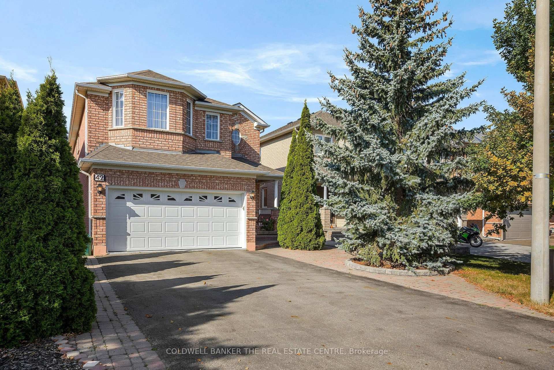 42 Preston Hill Crescent photo 1