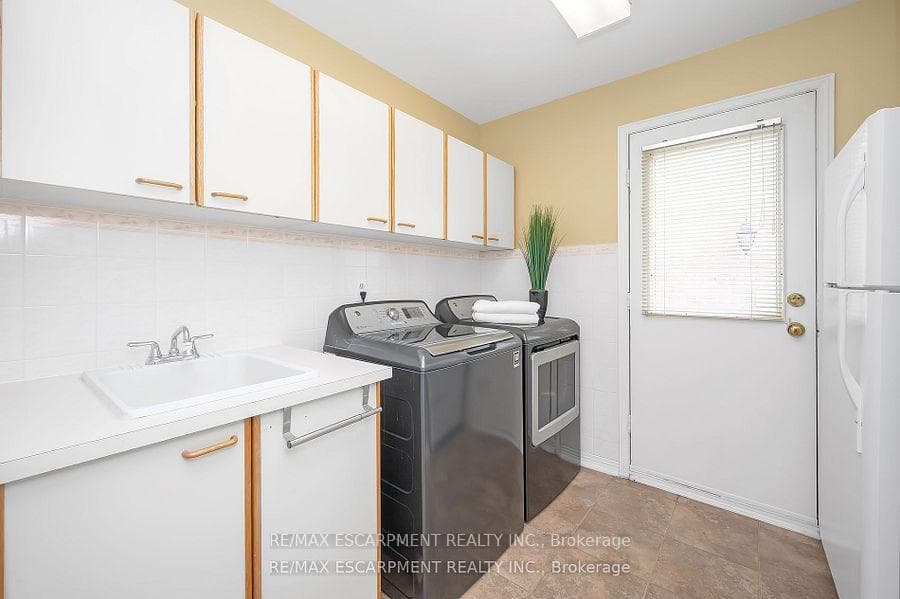 2069 Gordie Tapp Crescent photo 20