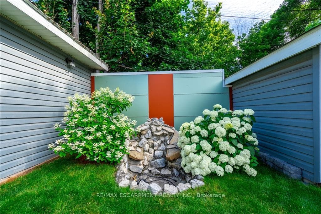 35 Goggin Avenue photo 30