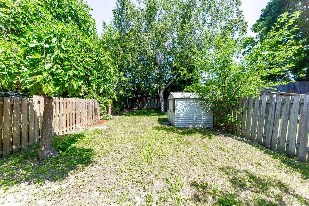 322 Fernwood Avenue photo 24