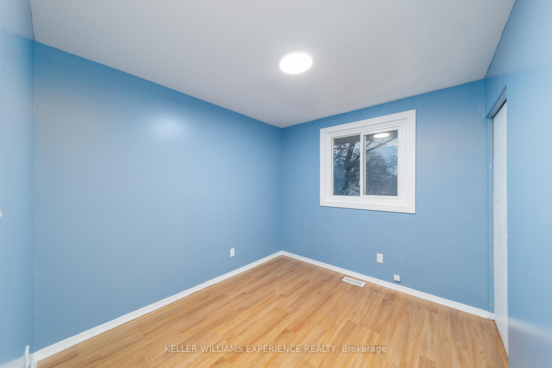 151 Cundles Road photo 11