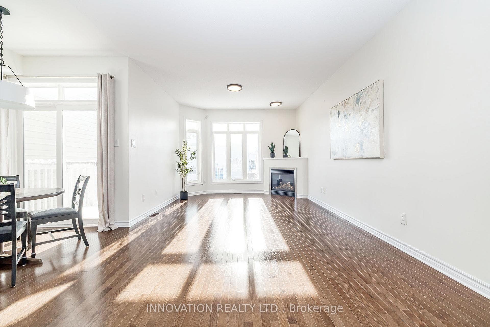 344 Kingbrook Drive photo 8