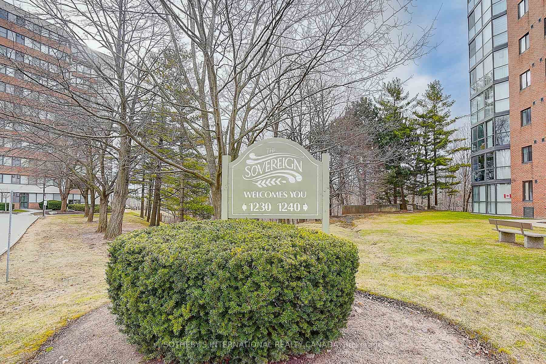 1240 Marlborough Court Unit 704 photo 2