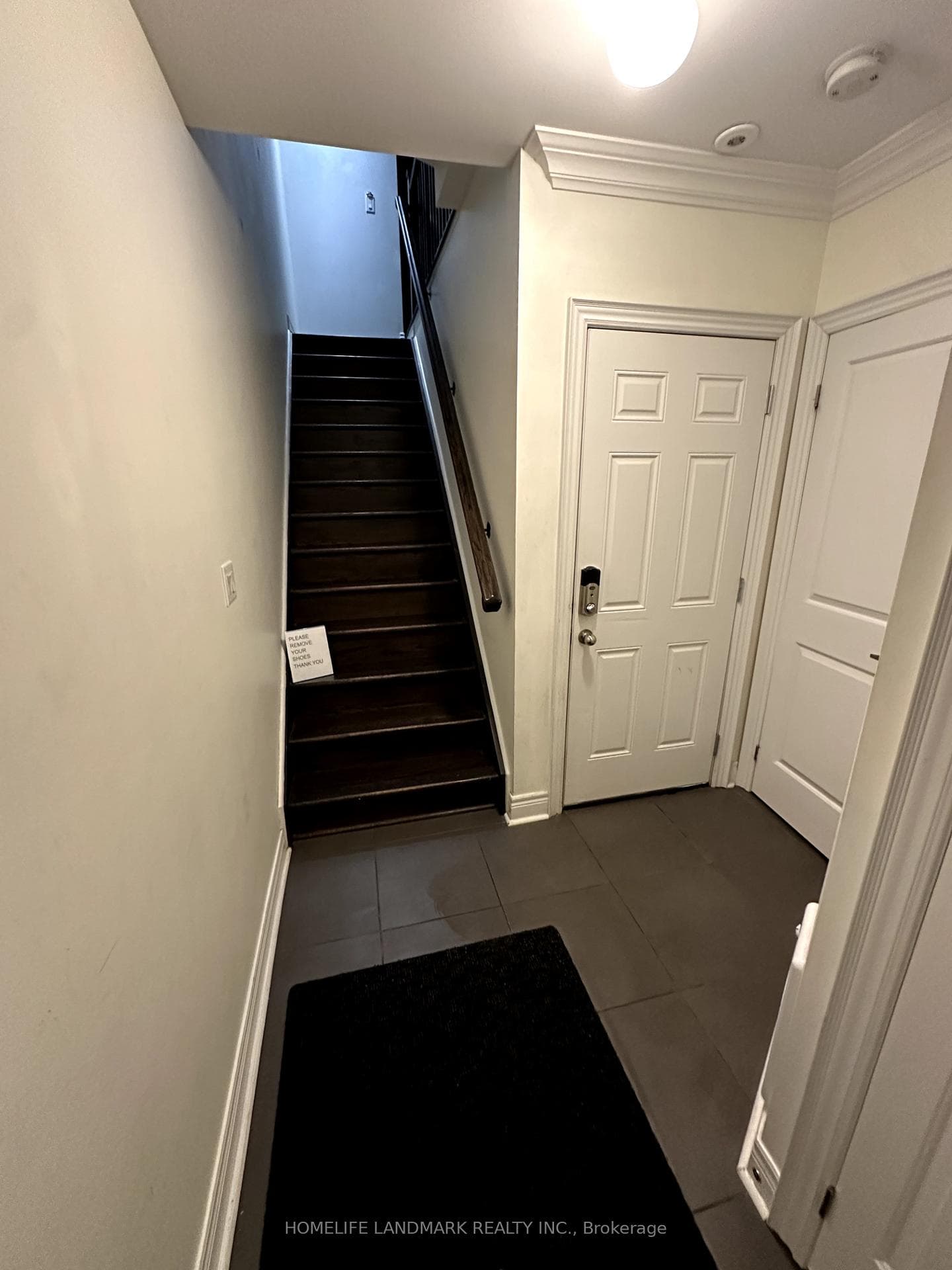 8303 Kipling Avenue photo 10
