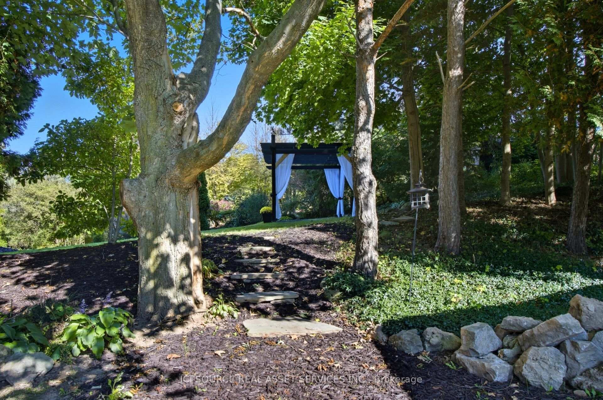 50 Oak Avenue photo 20
