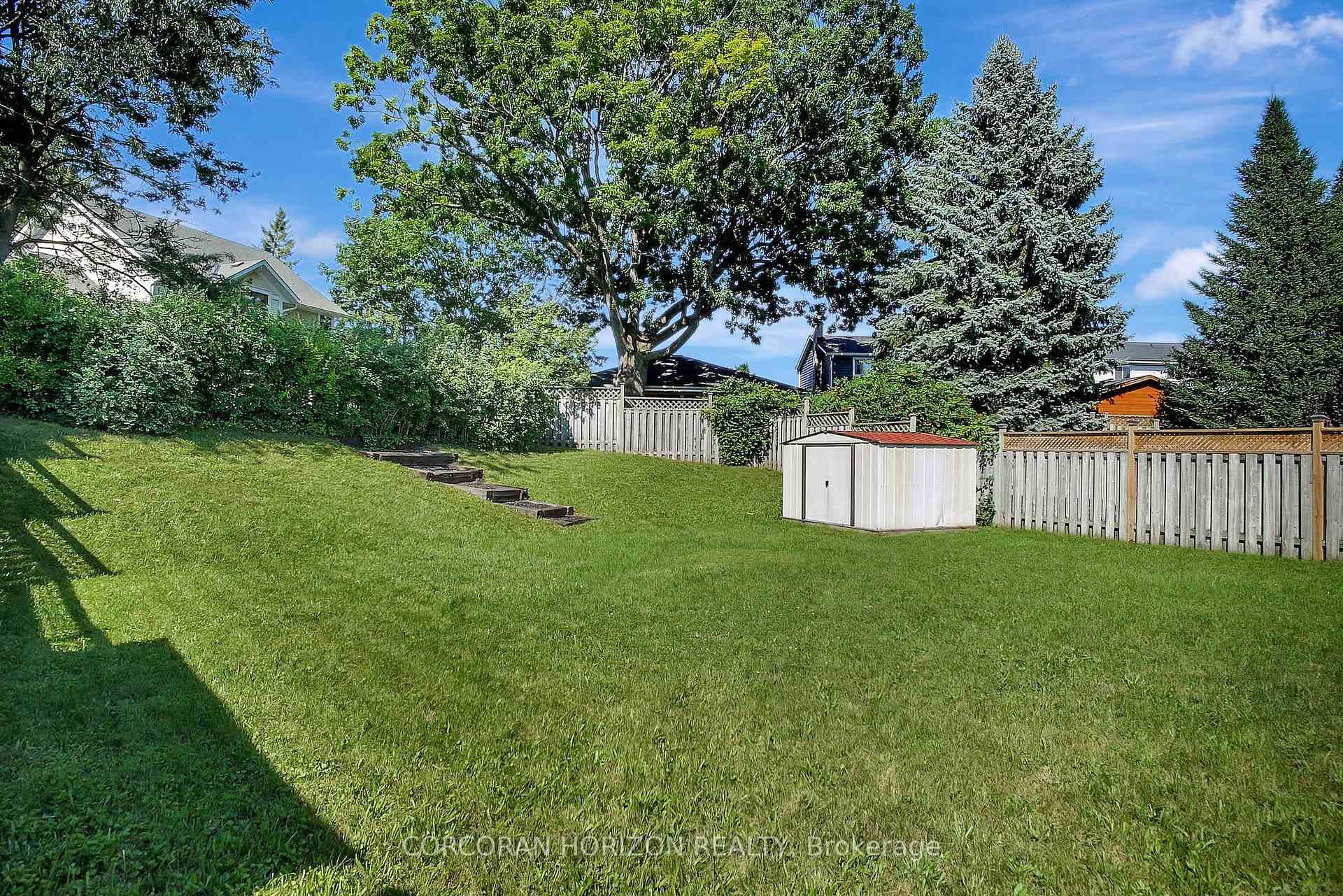 52 Juniper Street photo 36