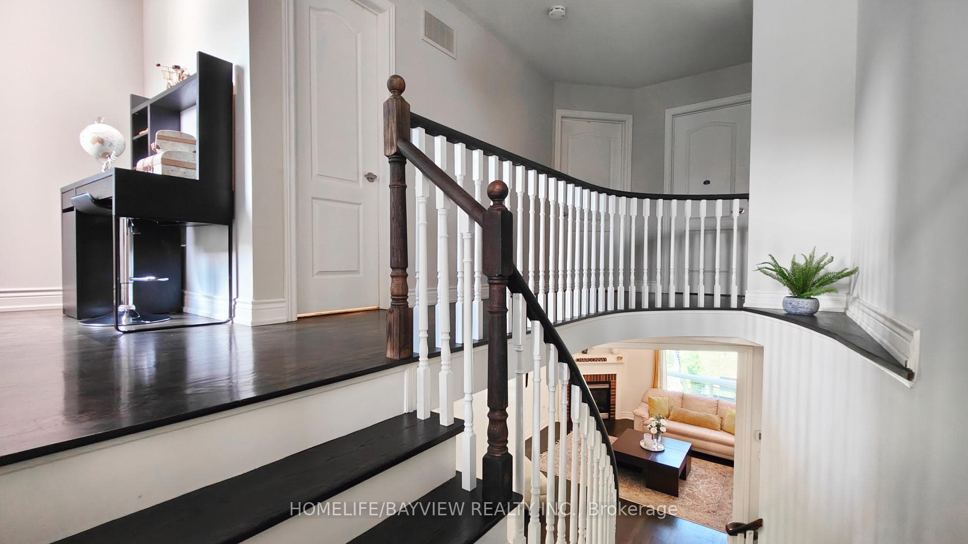 12 Lebovic Drive photo 14