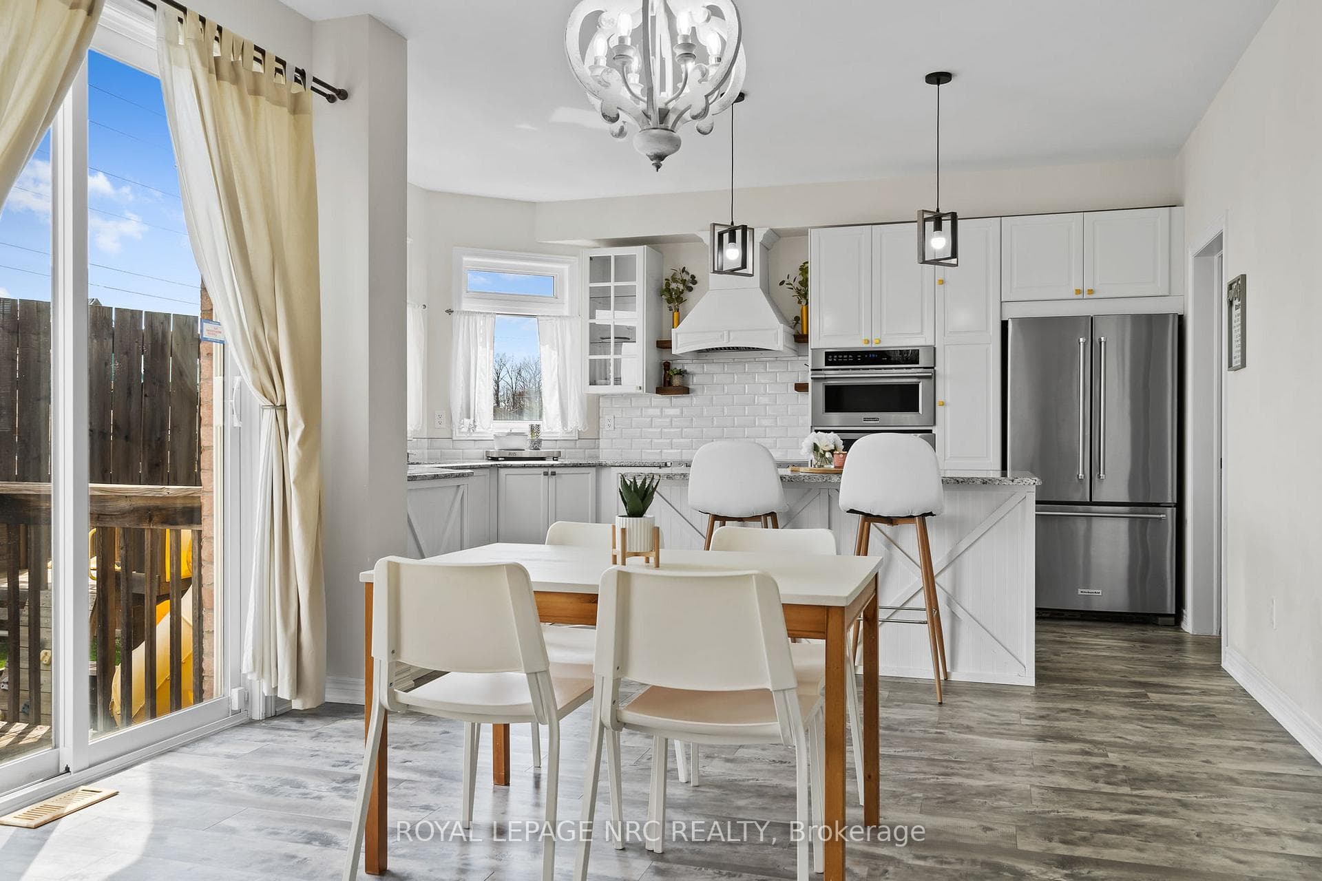 8720 Milomir Street photo 14