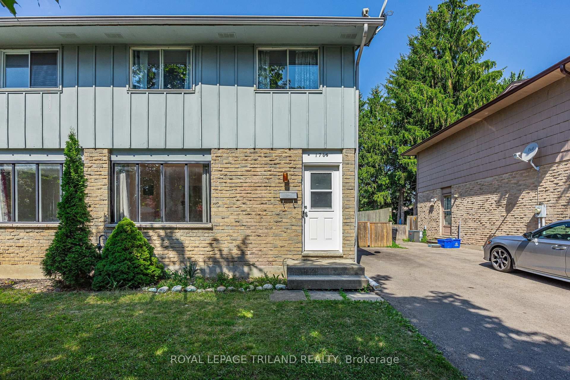 1769 Aldersbrook Road photo 2