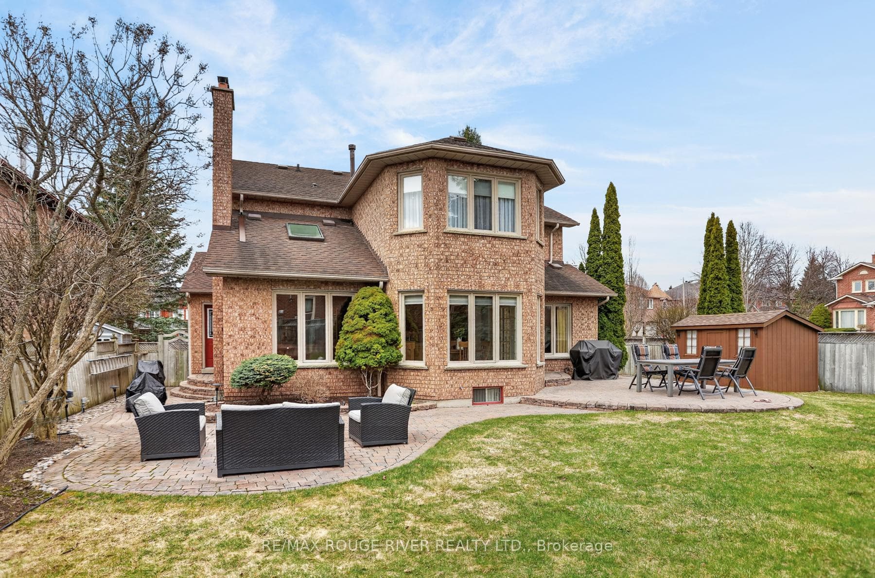 60 Emmett Place photo 48