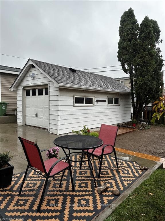 232 Rodgers Road photo 27