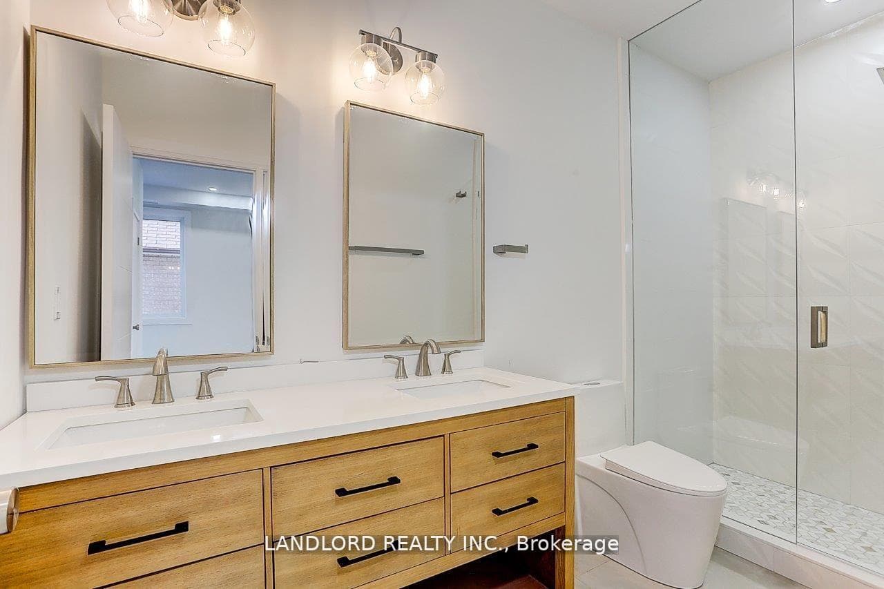 30 Lambton Avenue Unit Upper photo 26