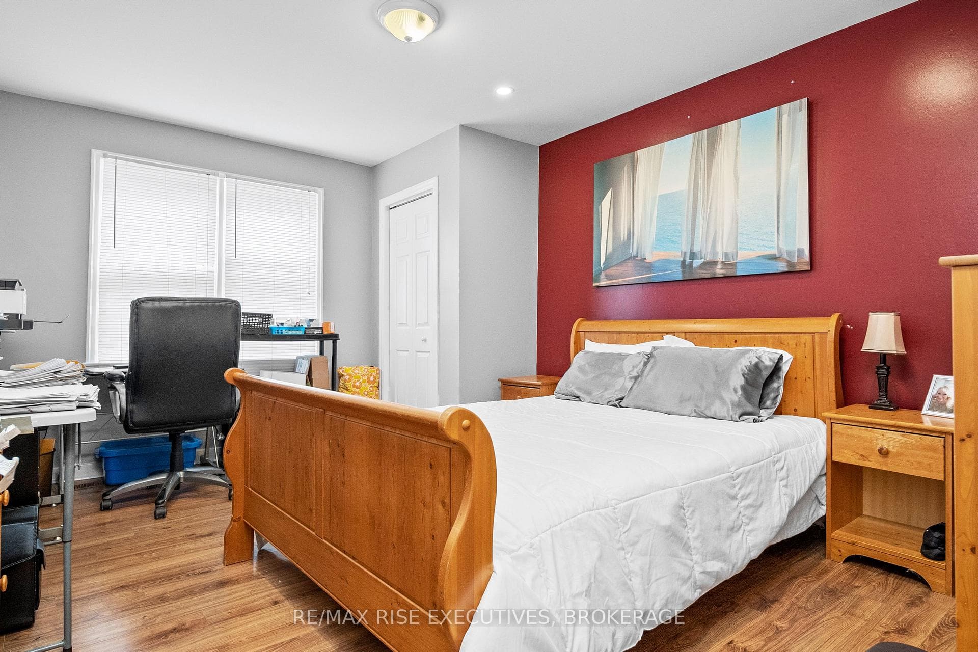 89 DUNDAS Street photo 15