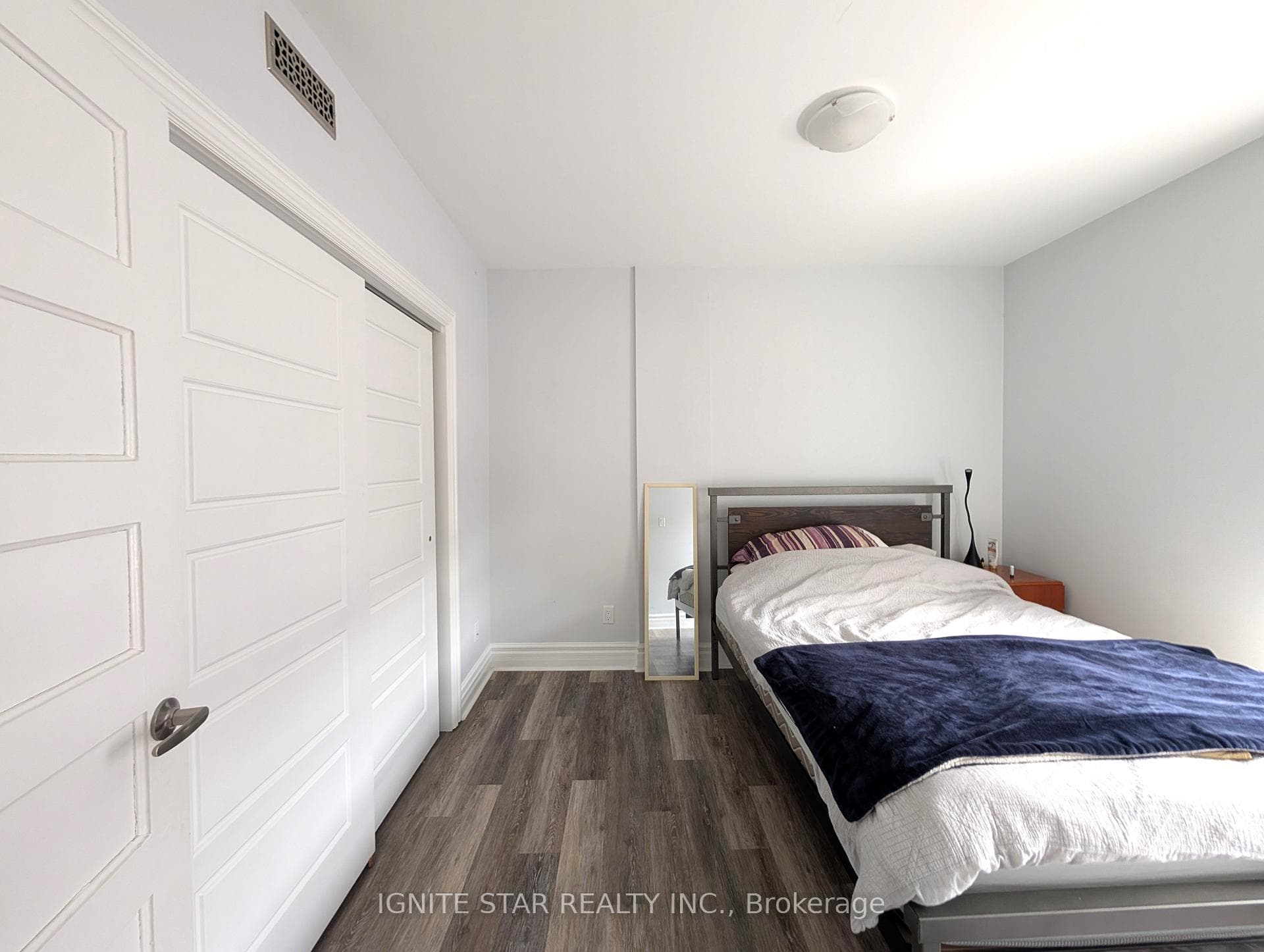 2nd bedroom-2nd floor