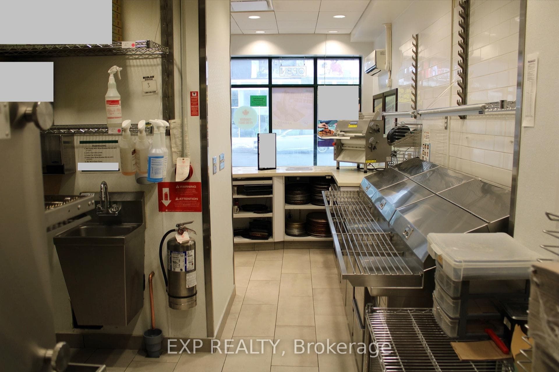 458 Rideau Street photo 17