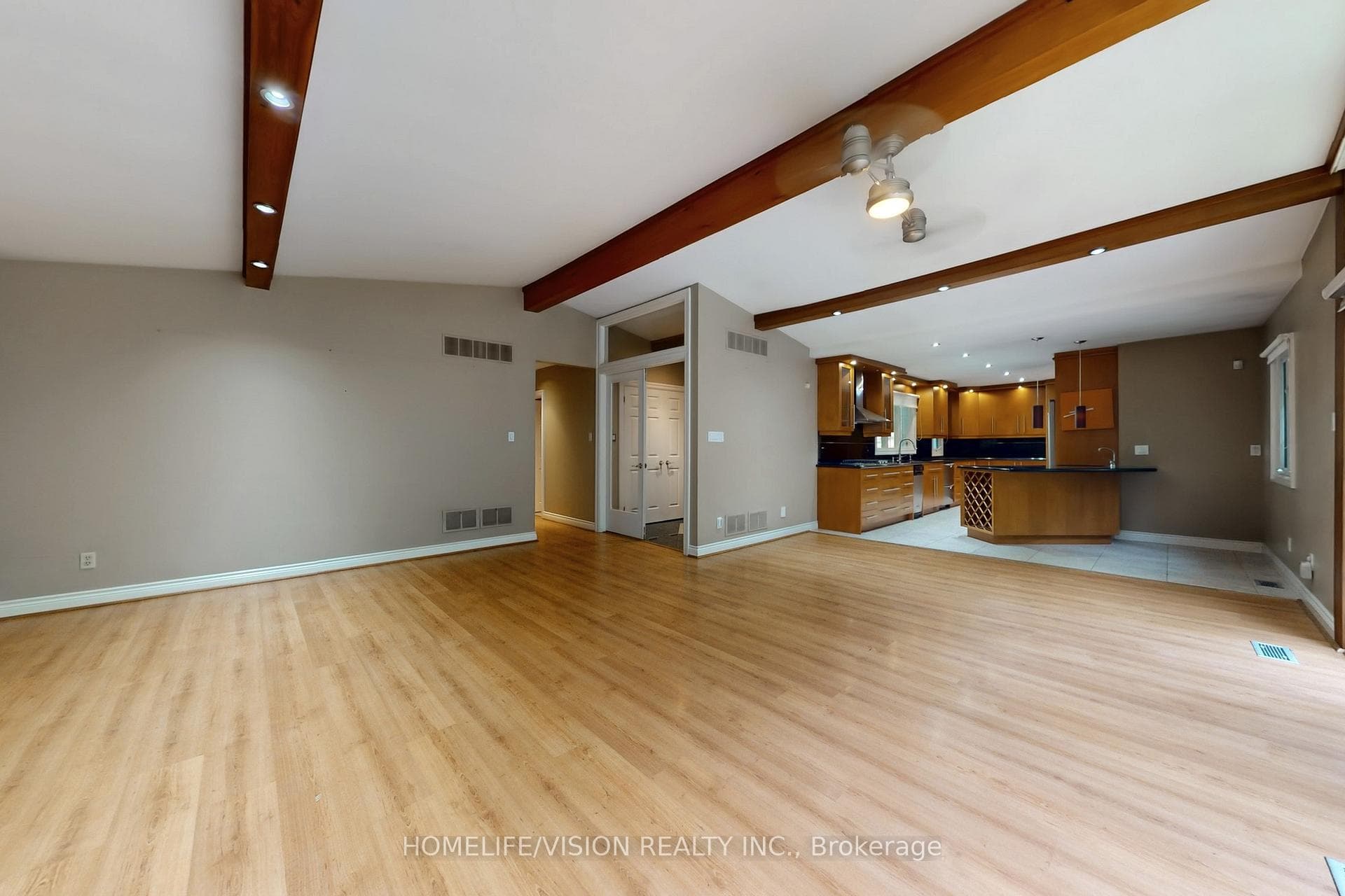 135 Patricia Drive photo 6