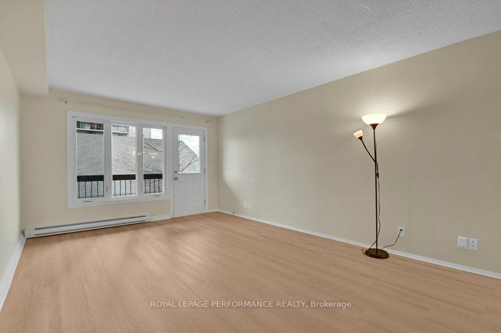 158 A Mcarthur Avenue Unit 205 photo 20