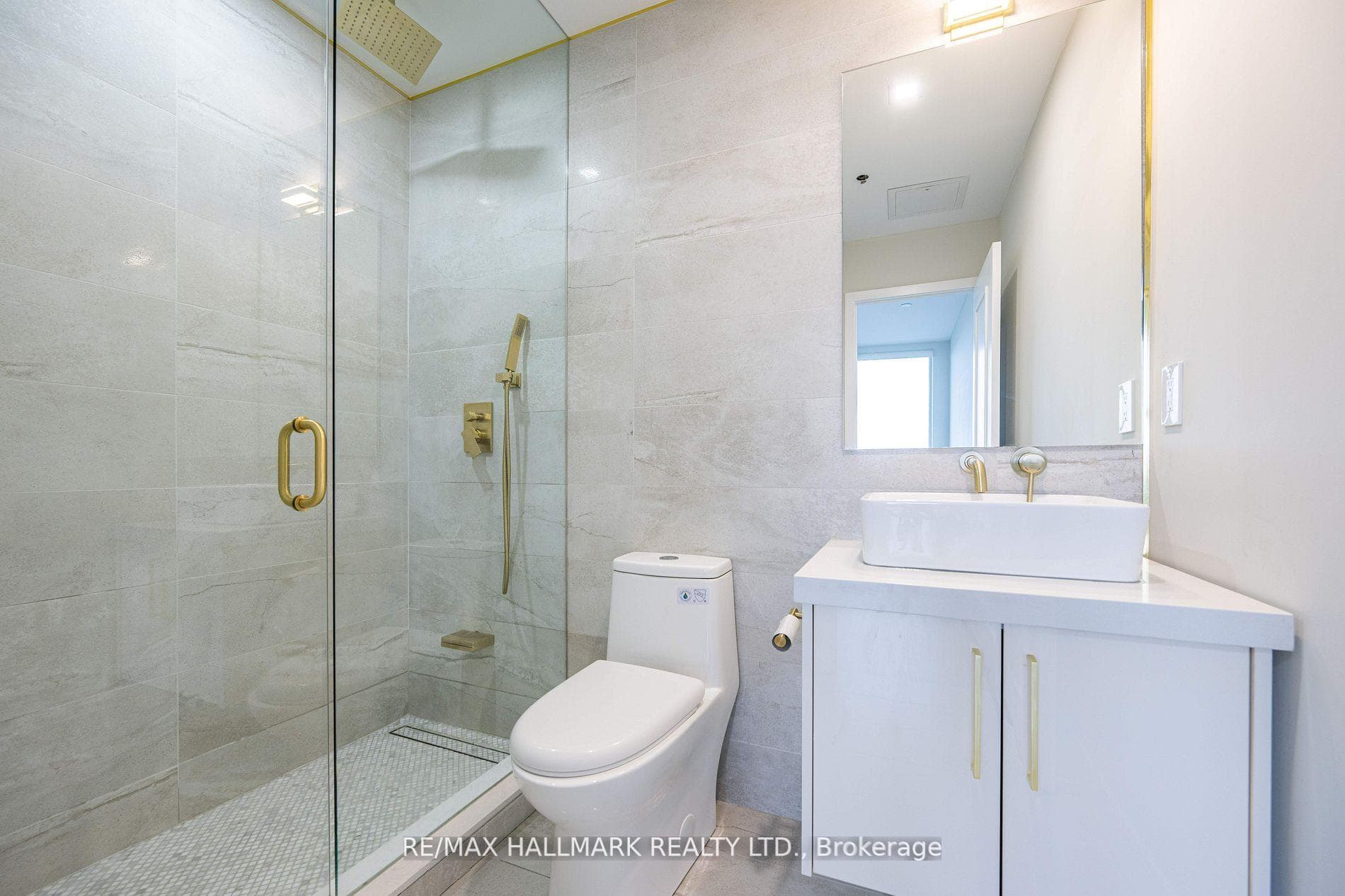 20 Shore Breeze Drive Unit 311 photo 16