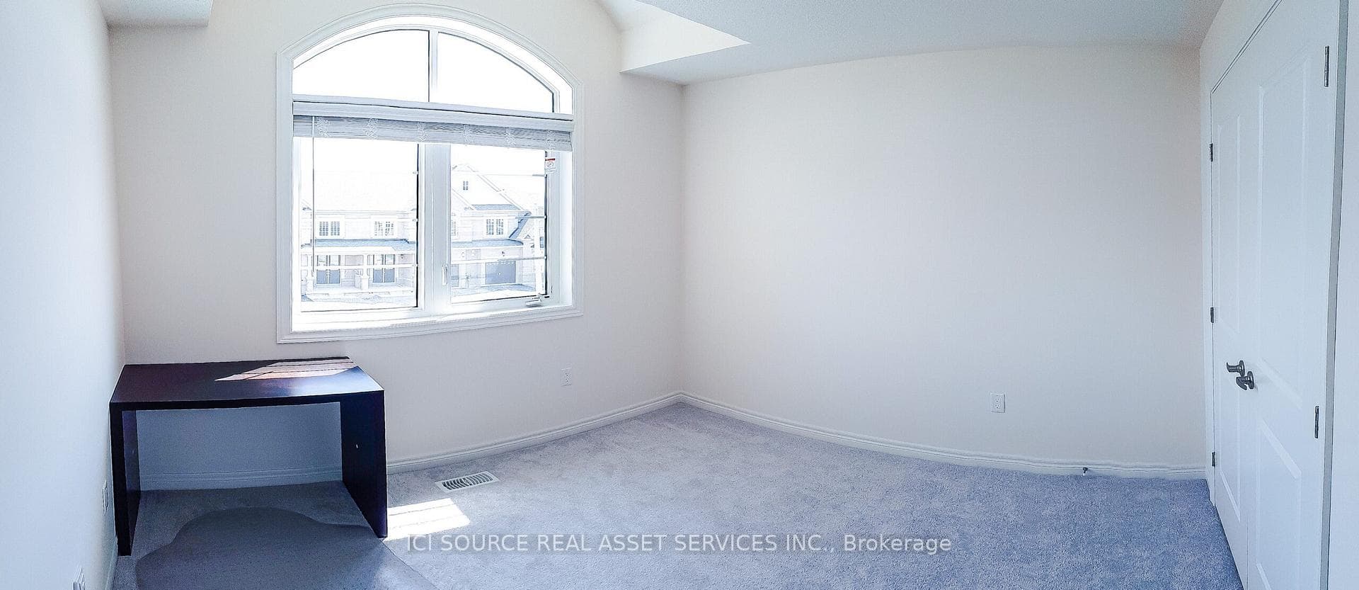 10 Cooley Grove photo 16