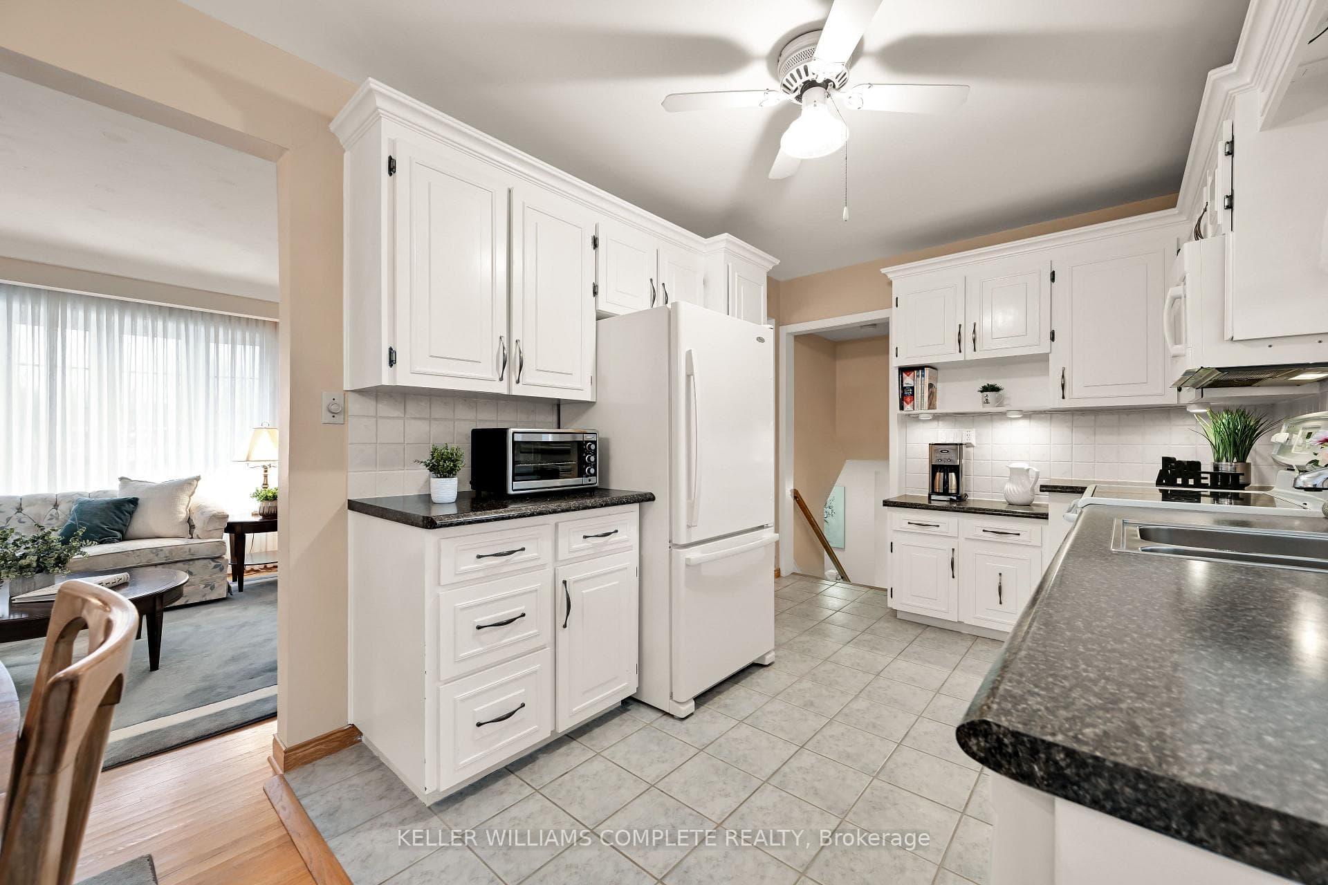 39 Lorne Avenue photo 11