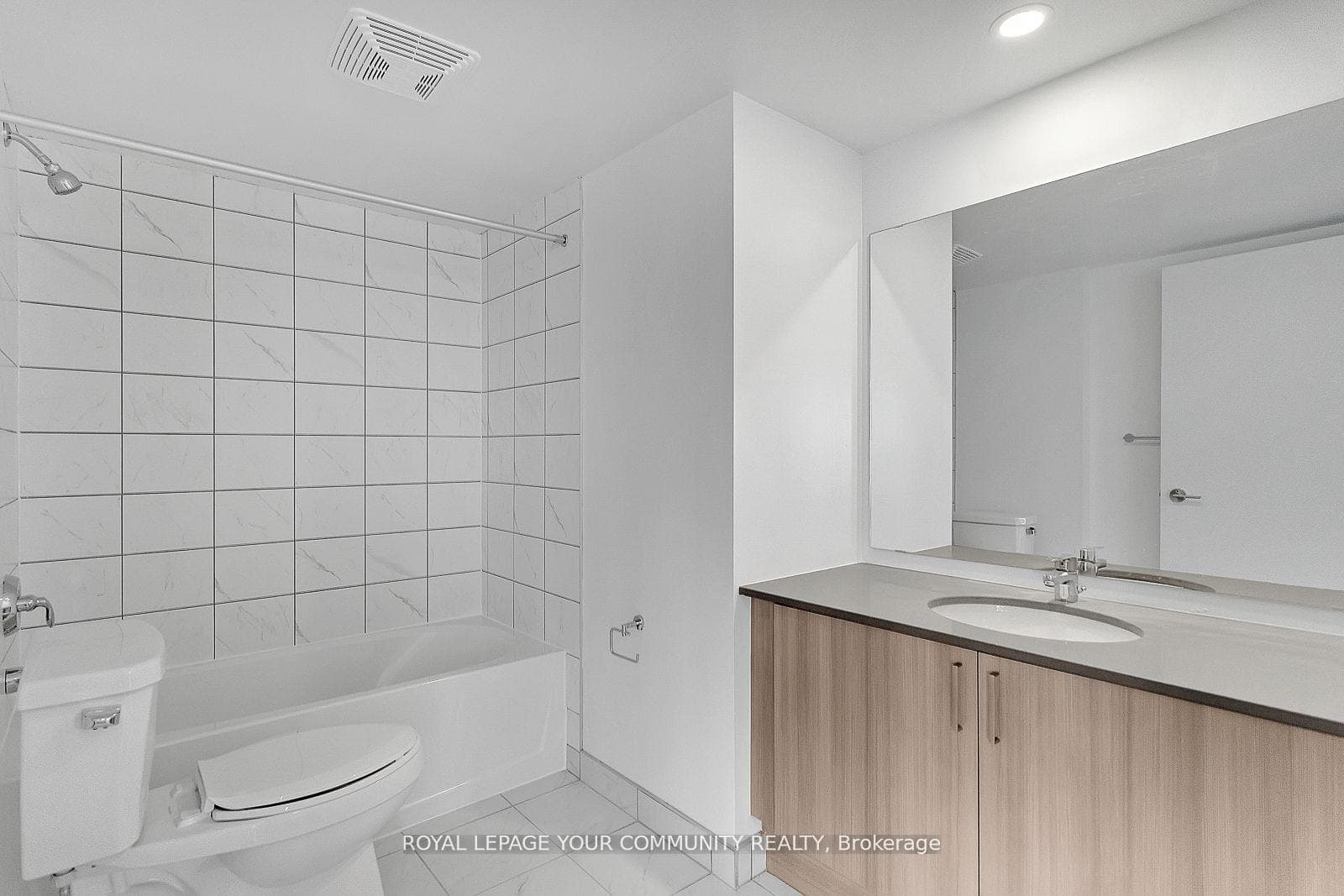 1455 Celebration Drive Unit 802 photo 7