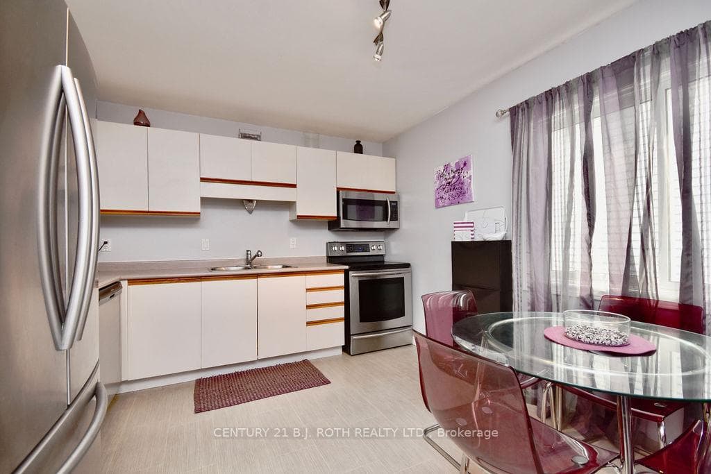 47 D'ambrosio Drive photo 6