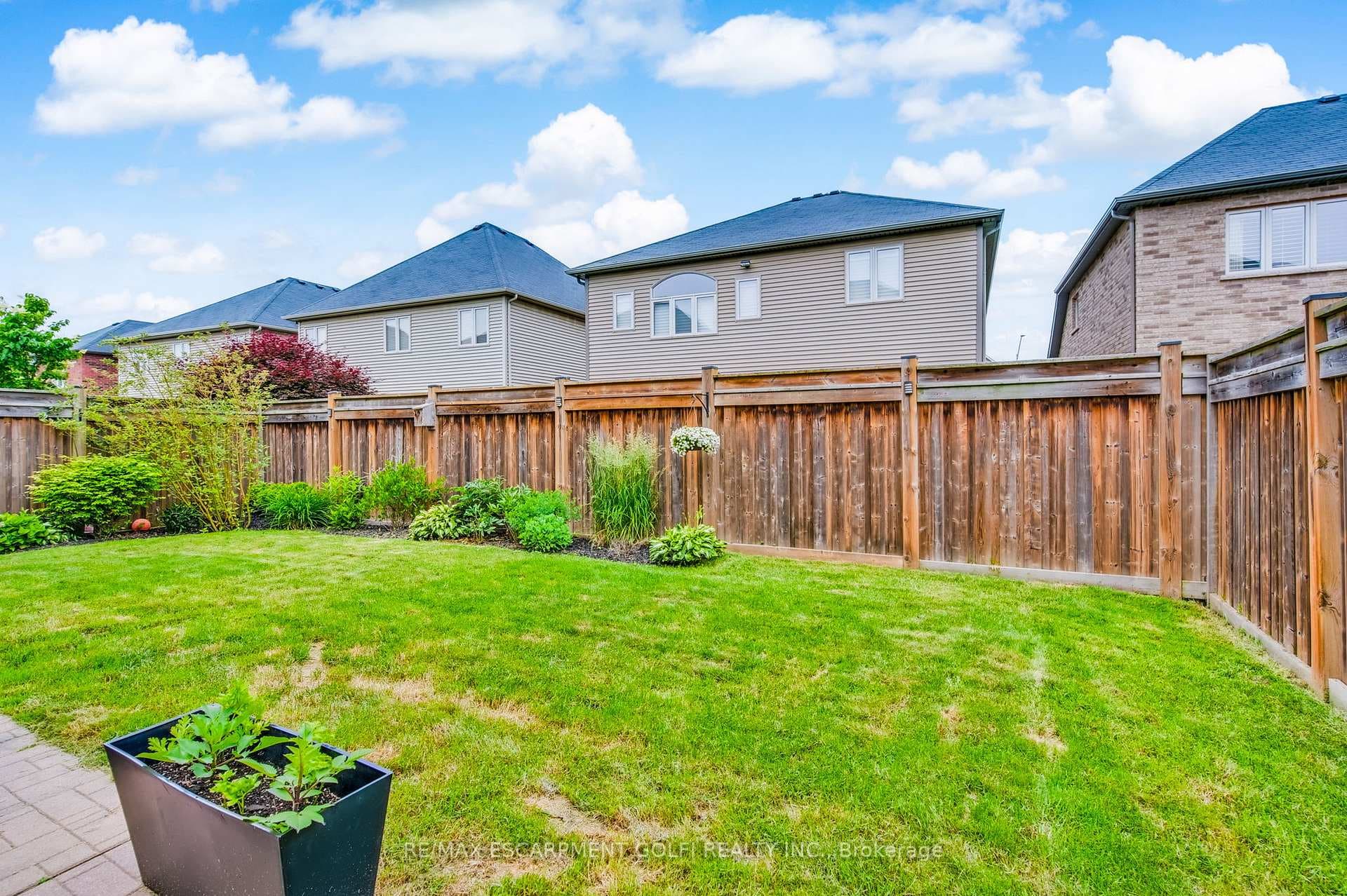 168 BOOKJANS Drive photo 29