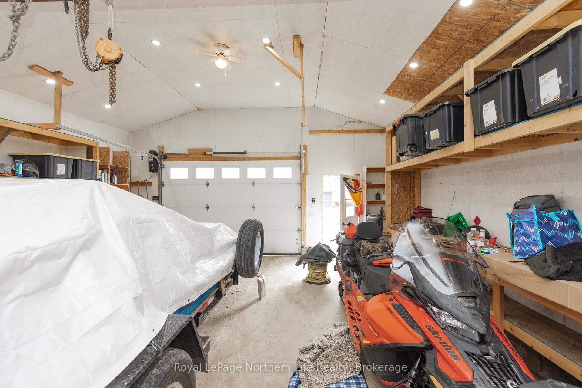 781 Brydges Street photo 42