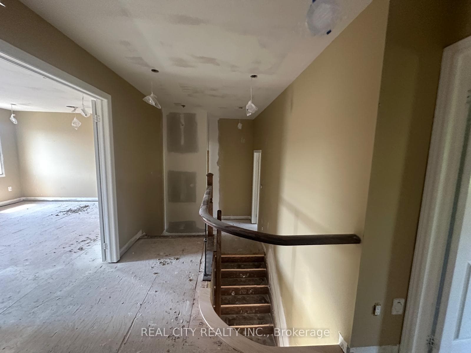 83 Estrella Crescent photo 19